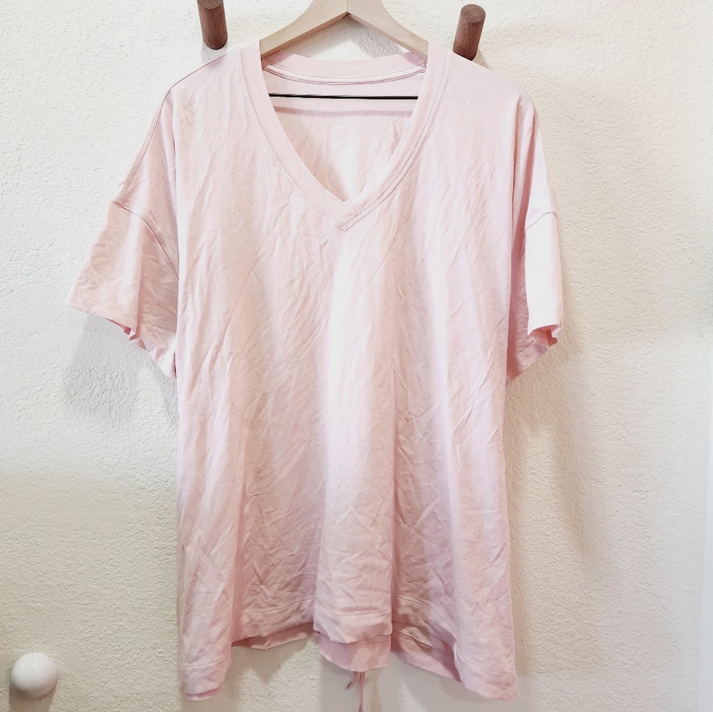 Lululemon pink tie back workout tee size 10